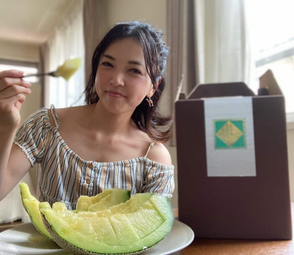ご当地 特産物 茨城からメロンが届いた 食べごろの イバラキング を実食 193go Jp いくみごードットジェイピー