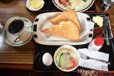 【伊豆長岡】「ねむの木」三角屋根のローカル喫茶店でモーニング！ハンバーグ定食も