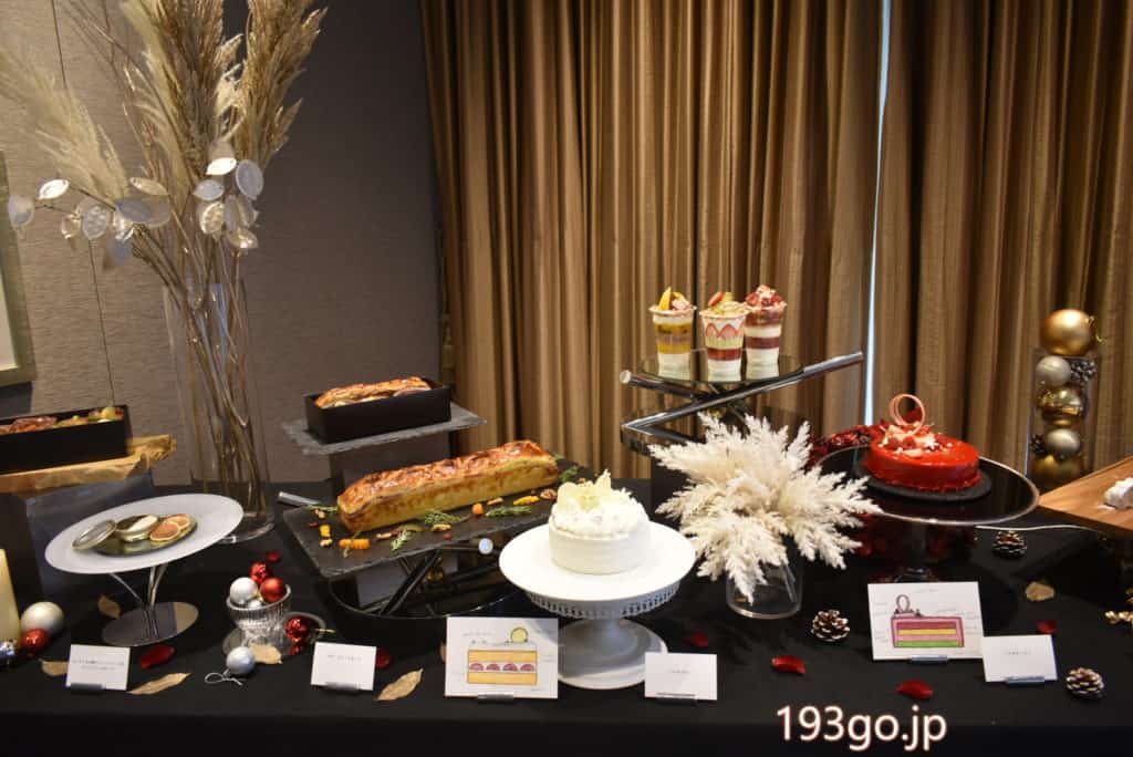 ストリングスホテル東京インターコンチネンタル クリスマス 真っ白なショートケーキと真っ赤なホールケーキが登場 パテ アン クルート も食卓のメインに 11月2日から予約スタート 193go Jp いくみごードットジェイピー