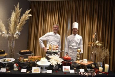 ストリングスホテル東京インターコンチネンタル クリスマス2020 真っ白なショートケーキと真っ赤なホールケーキが登場！「パテ・アン・クルート」も食卓のメインに。　11月2日から予約スタート