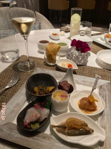 都内ラグジュアリーホテルで過ごす一夜「イブニングカクテル」夜景とシャンパンで酔いしれる…ホテル内レストランのセレクションと共に