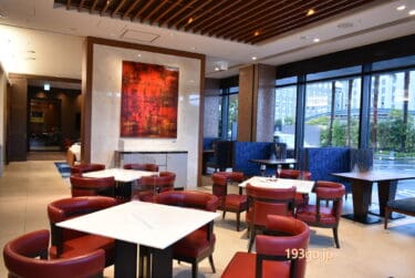 ハイアット リージェンシー 東京ベイ　カッコいいクラブラウンジでくつろぎ。お部屋とリゾートな朝食も