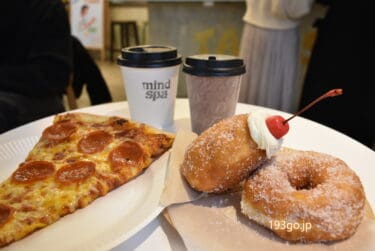 日本橋COMMISSARY　海外風おしゃれフードコートで蔵前の人気カフェ・チガヤベーカリーのドーナツ＆ニューヨークピザ