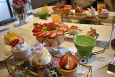 新宿 SALON BAKE&TEAで平日限定スイーツフルコース！お花とフルーツいっぱいの鮮やかな春スイーツに惚れ惚れ