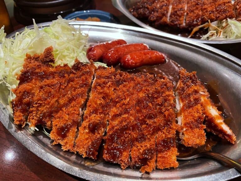【実食】金沢で2店舗のみ「ゴールドカレー」コクうまの金沢カレー　近江町市場のエムザ店で堪能「海鮮もいいけどカレーもね」