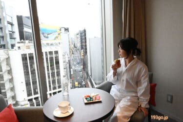 【宿泊リポ】「からくさホテルプレミア東京銀座」プレミアフロアに宿泊で2つのラウンジを堪能！宿泊者専用ラウンジでスナック＆ドリンク、夜はワインや日本酒も　