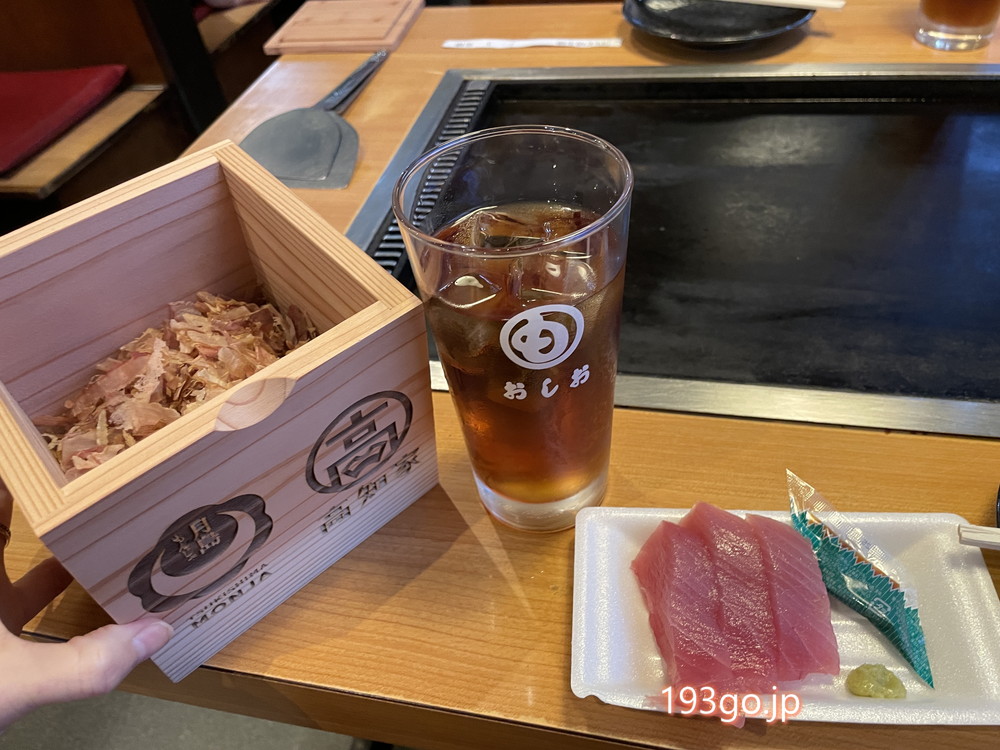 試食会リポ】月島もんじゃストリートで高知の宗田節をたっぷりかけて