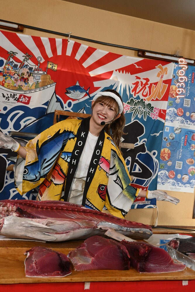 試食会リポ】月島もんじゃストリートで高知の宗田節をたっぷりかけて