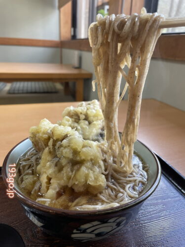 秩父「道の駅 果樹公園あしがくぼ」わらじカツと舞茸うどん！みそポテトも人気